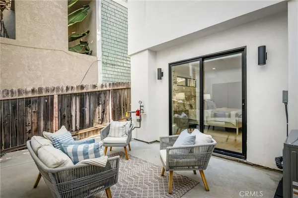 $5,550,000 | 89 Bayview Drive, Manhattan Beach, CA 90266