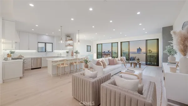 $5,550,000 | 89 Bayview Drive, Manhattan Beach, CA 90266