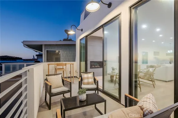 $5,550,000 | 89 Bayview Drive, Manhattan Beach, CA 90266