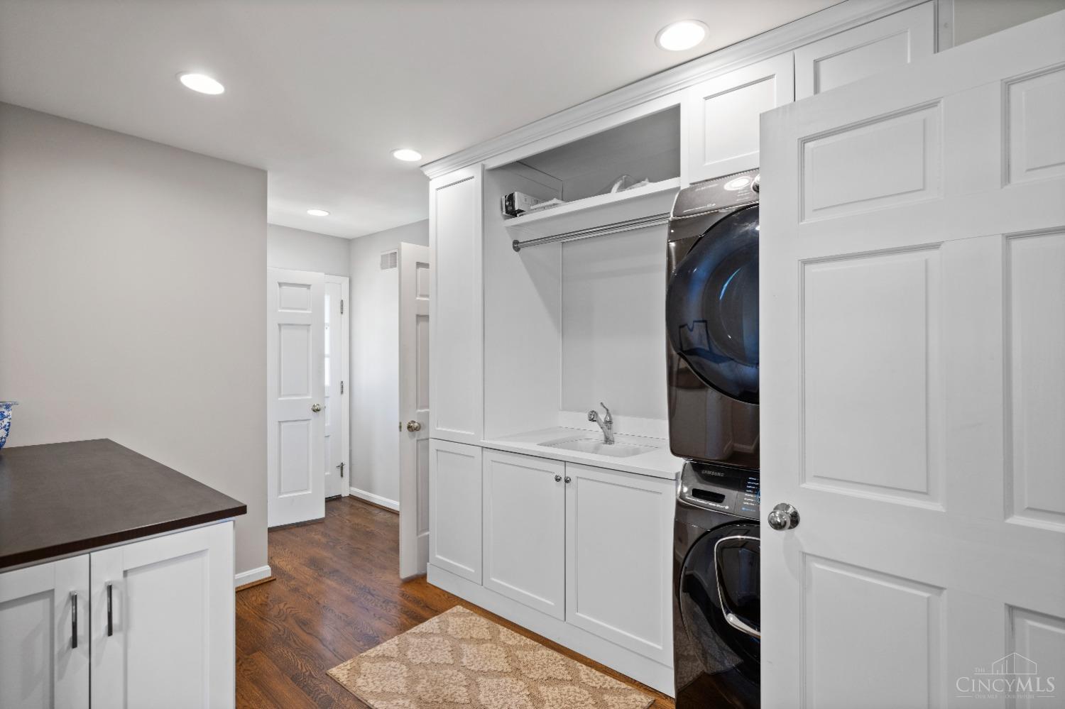 2787 Walsh Road Cincinnati, OH 45208 - Photo 20 of 31 Gallery Image 20