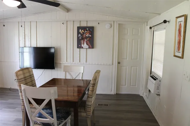 $1,500 | 2011 Miller Road, Unit A, Rosharon, TX 77583