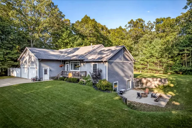 $380,000 | 6472 Beverlyway Drive, Twin Lake, MI 49457