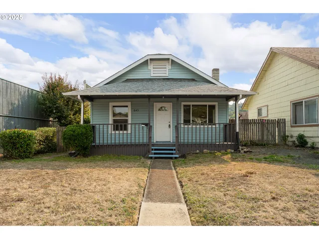 $247,900 | 643 Southeast Parrott Street, Roseburg, OR 97470