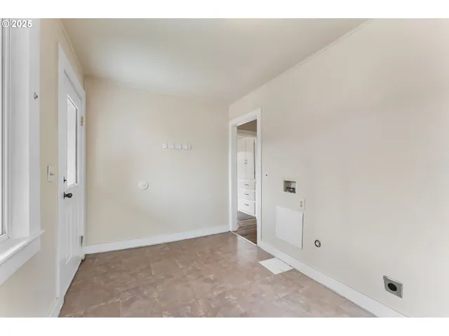 $247,900 | 643 Southeast Parrott Street, Roseburg, OR 97470