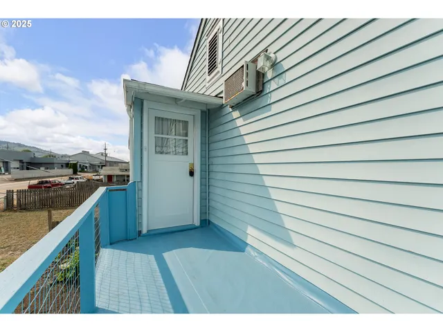 $247,900 | 643 Southeast Parrott Street, Roseburg, OR 97470