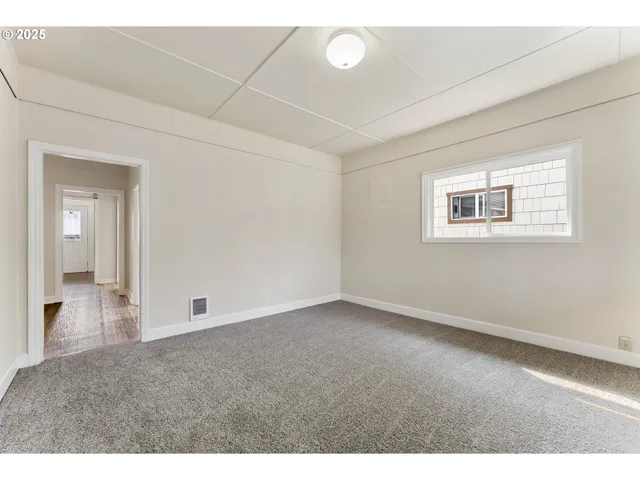 $247,900 | 643 Southeast Parrott Street, Roseburg, OR 97470