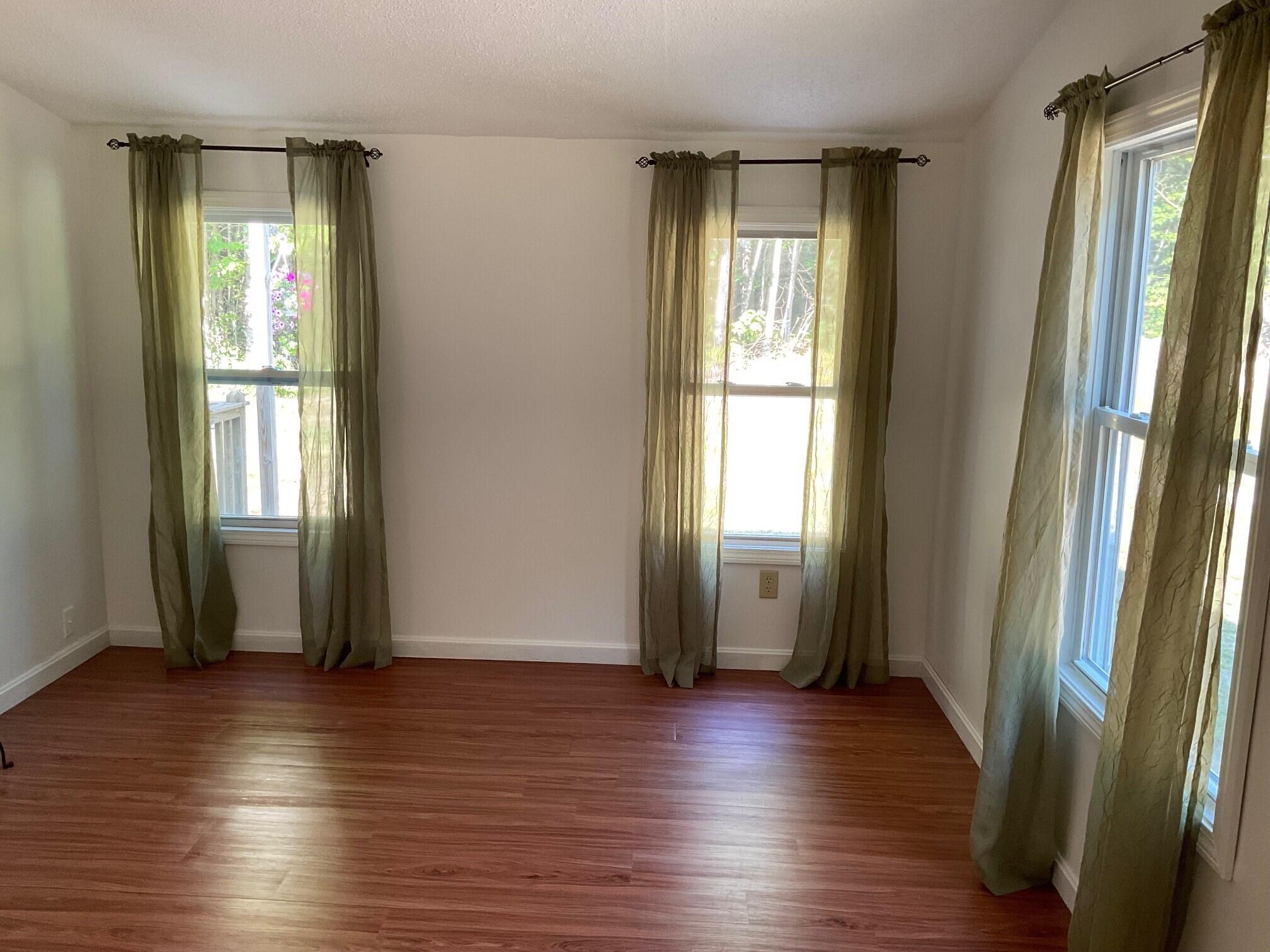 689 Gardiner Road Wiscasset, ME 04578 - Photo 5 of 20 20