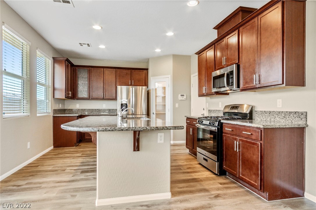 5710 Colbert Street North Las Vegas, NV 89081 - Photo 6 of 34