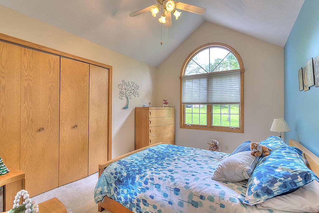 12437 North Gate Road Roscoe, IL 61073 - Photo 7 of 11 Gallery Image 7