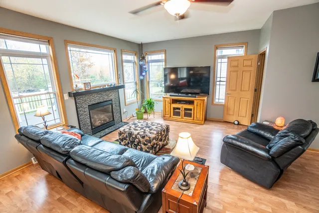 $489,000 | 231 Nordic Lane, Slinger, WI 53086