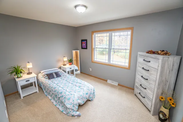 $489,000 | 231 Nordic Lane, Slinger, WI 53086