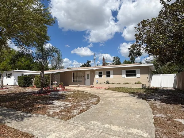 $1,895 | 208 Wilshire Drive, Casselberry, FL 32707