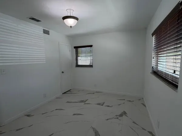 $1,895 | 208 Wilshire Drive, Casselberry, FL 32707