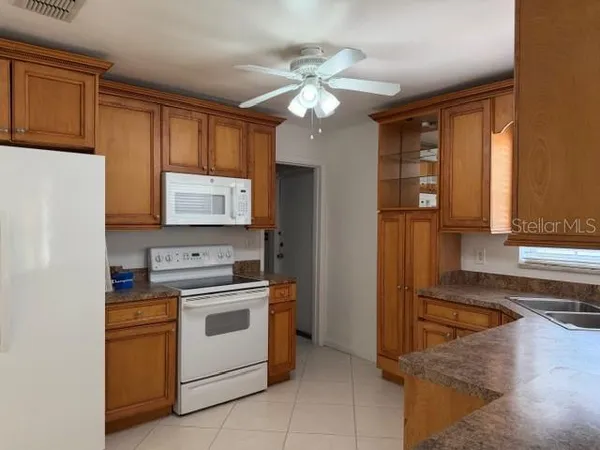 $1,895 | 208 Wilshire Drive, Casselberry, FL 32707