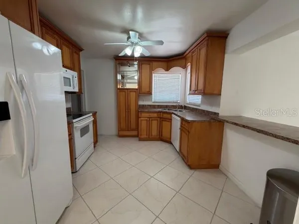 $1,895 | 208 Wilshire Drive, Casselberry, FL 32707
