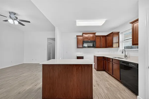 $1,950 | 6009 Cypress Lane, Brookshire, TX 77423