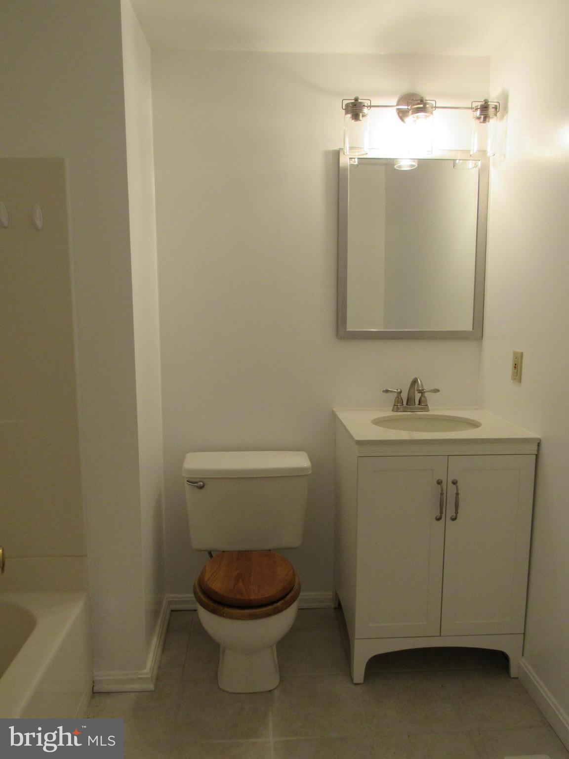928 Crystal Rock Road Lusby, MD 20657 - Photo 9 of 20 Bath