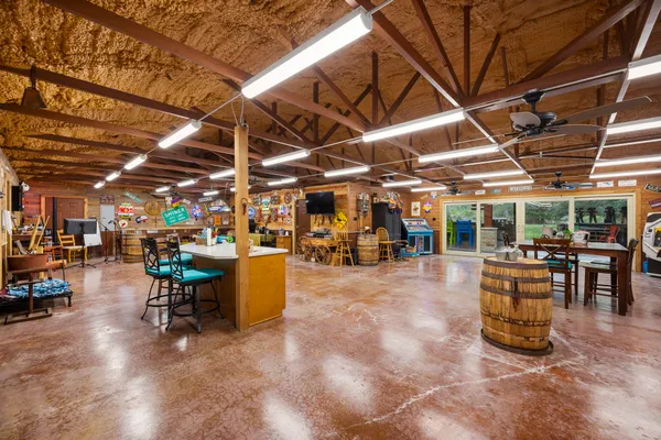 $1,030,000 | 1054 County Road 156, Columbus, TX 78934