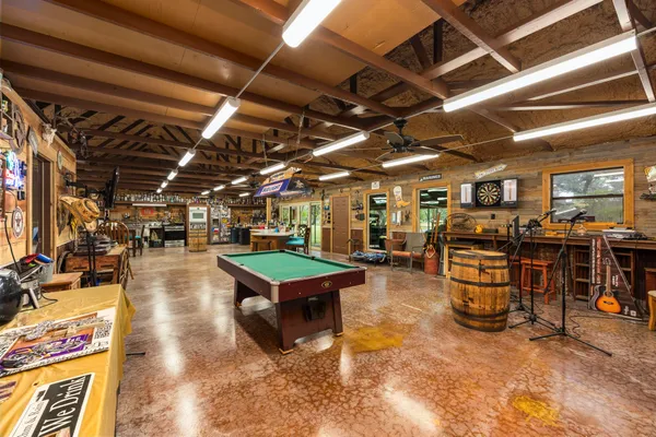 $1,030,000 | 1054 County Road 156, Columbus, TX 78934