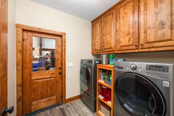 $1,030,000 | 1054 County Road 156, Columbus, TX 78934