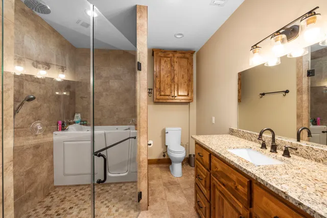 $1,030,000 | 1054 County Road 156, Columbus, TX 78934