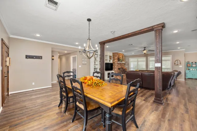 $1,030,000 | 1054 County Road 156, Columbus, TX 78934