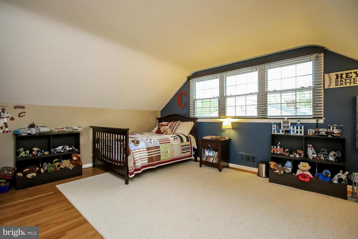 8120 Thornton Road Towson, MD 21204 - Photo 21 of 29 Bedroom # 4 with hardwood floors.