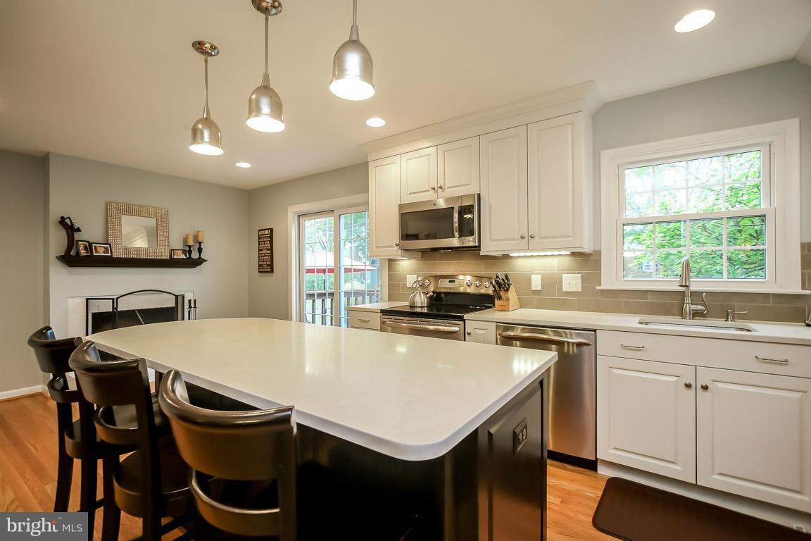 8120 Thornton Road Towson, MD 21204 - Photo 8 of 29 Kitchen has Quartz counter-tops.