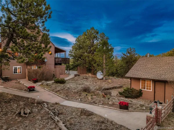 $850,000 | 6960 County Road 71, Guffey, CO 80820