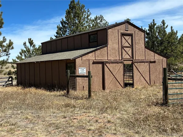 $850,000 | 6960 County Road 71, Guffey, CO 80820