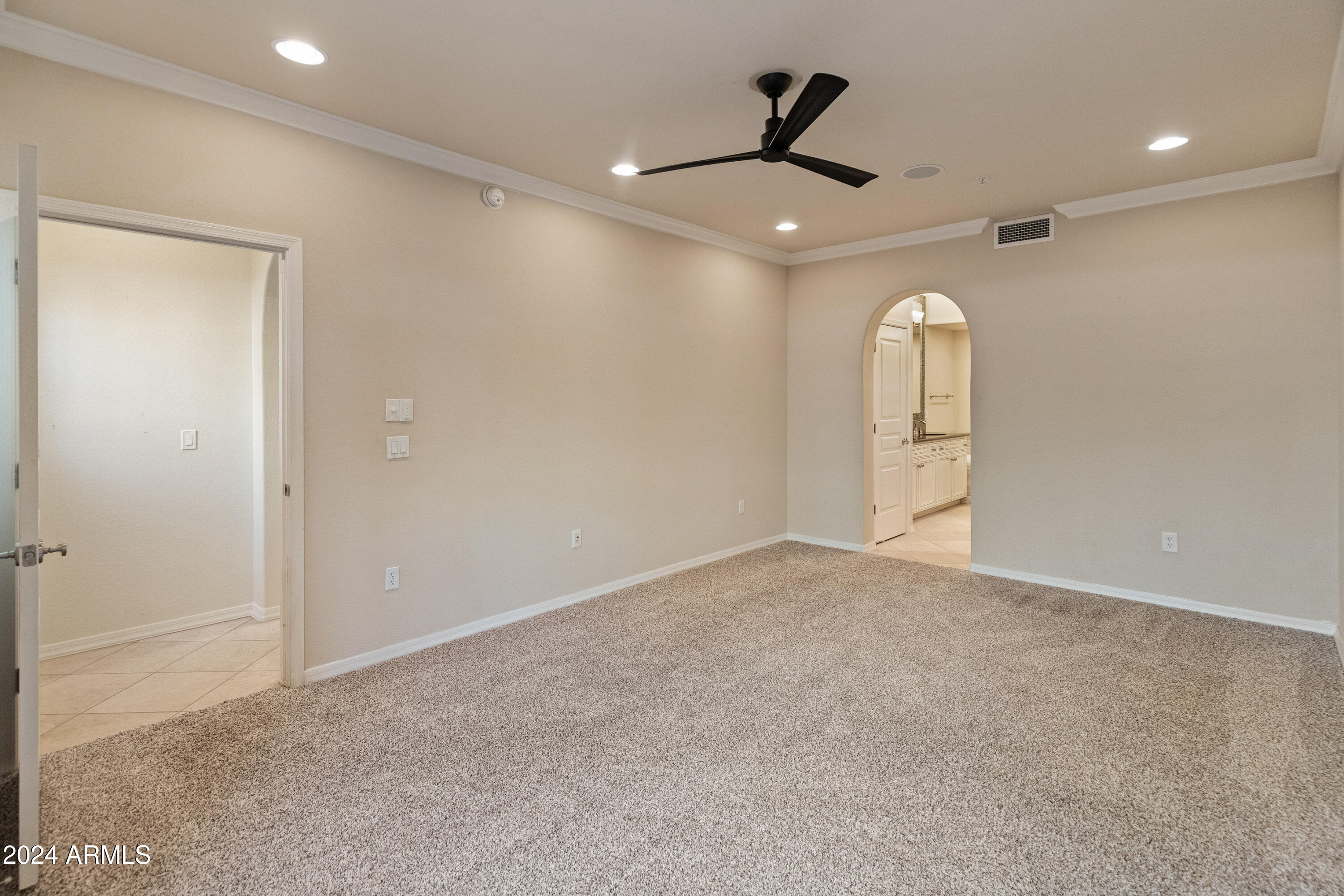 3935 East Rough Rider Road, Unit 1383 Phoenix, AZ 85050 - Photo 11 of 27 3935 E Rough Rider Rd Unit 1383-2