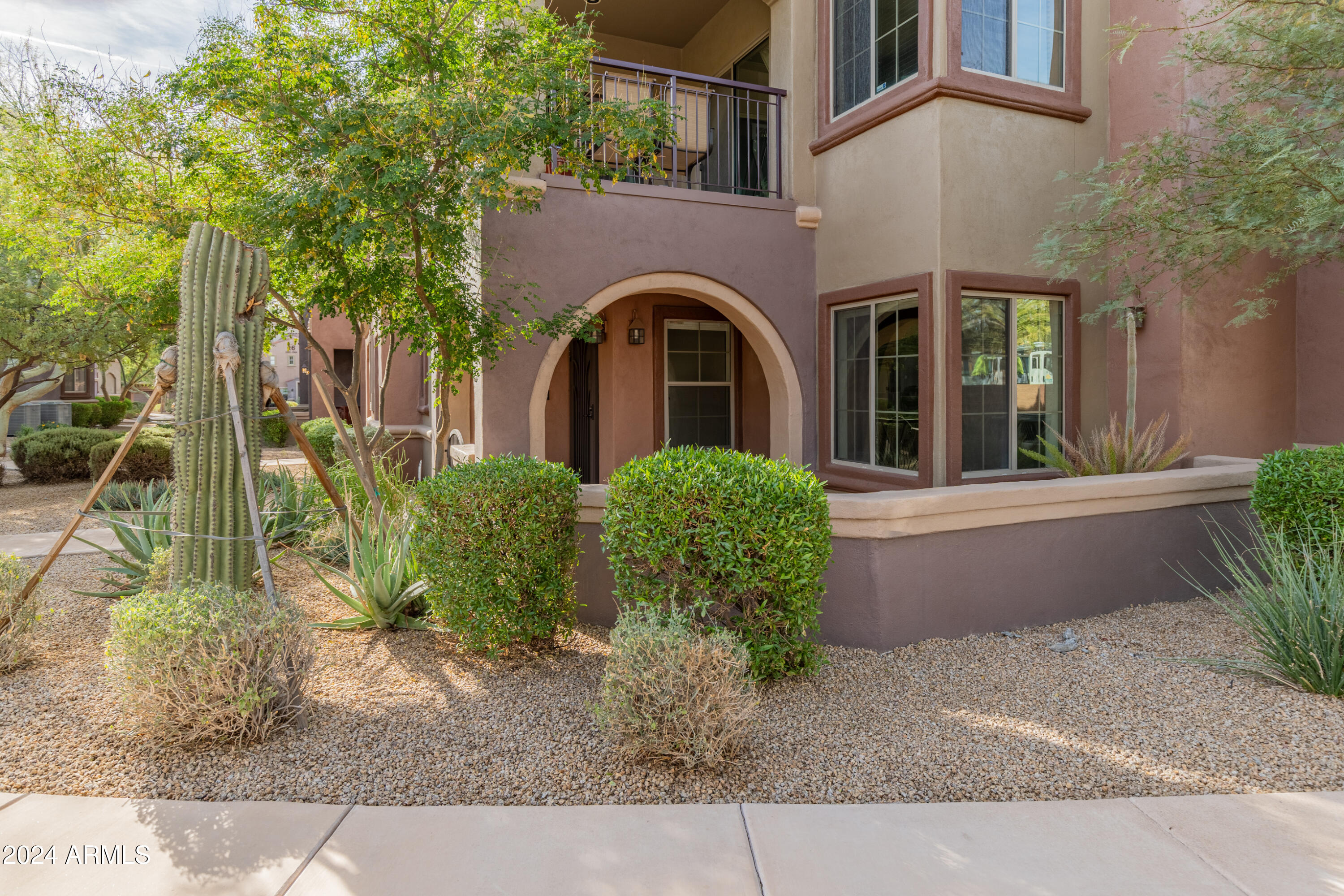 3935 East Rough Rider Road, Unit 1383 Phoenix, AZ 85050 - Photo 18 of 27 3935 E Rough Rider Rd Unit 1383-37