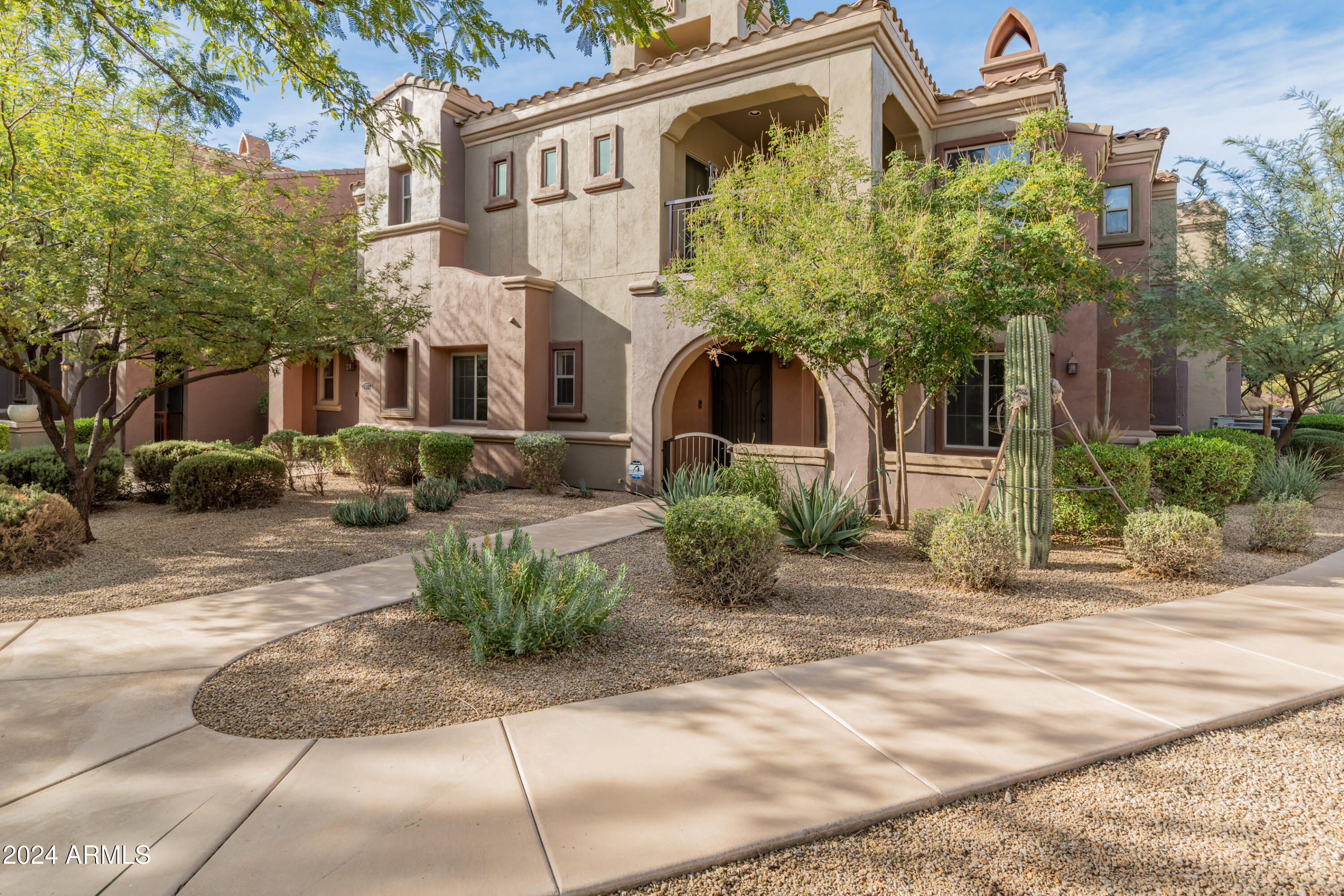 3935 East Rough Rider Road, Unit 1383 Phoenix, AZ 85050 - Photo 20 of 27 3935 E Rough Rider Rd Unit 1383-35