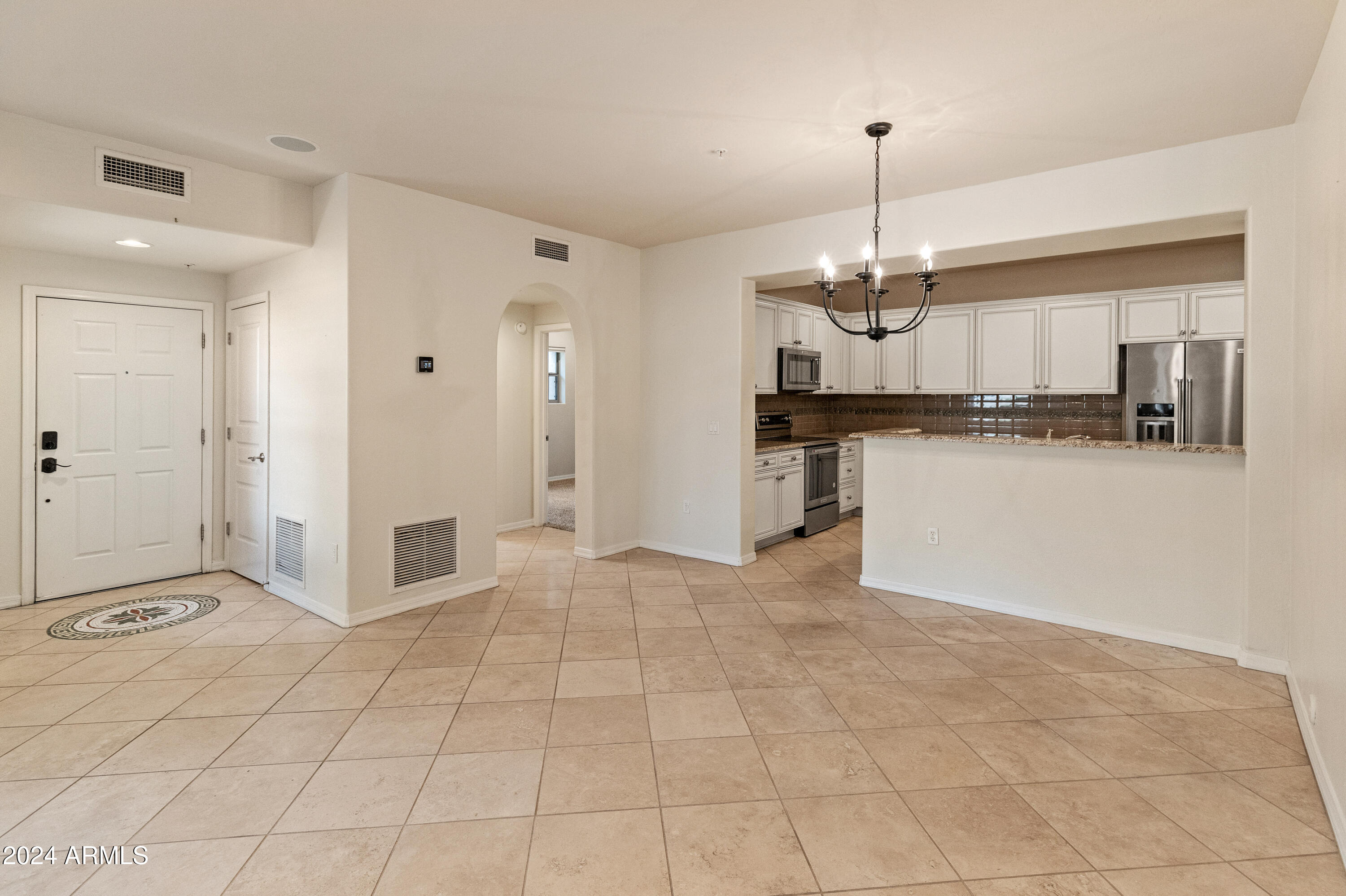 3935 East Rough Rider Road, Unit 1383 Phoenix, AZ 85050 - Photo 5 of 27 3935 E Rough Rider Rd Unit 1383-23