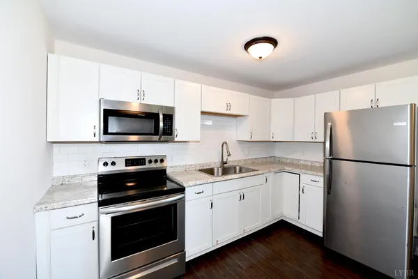 $199,900 | 5763 3 Creeks Road, Gladys, VA 24554