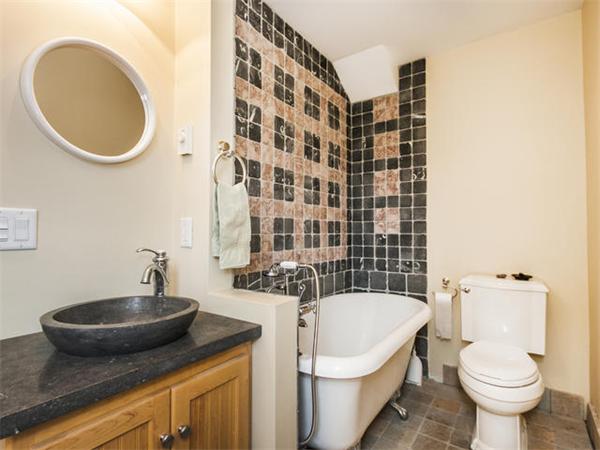 15 Chestnut Street Boston, MA 02129 - Photo 14 of 15