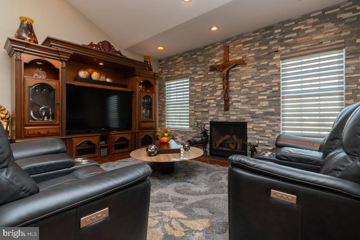 2 Devalinder Drive Newark, DE 19702 - Photo 15 of 48 Custom Stone wall with fire place