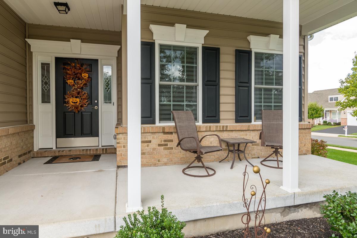 2 Devalinder Drive Newark, DE 19702 - Photo 3 of 48 Cover Porch