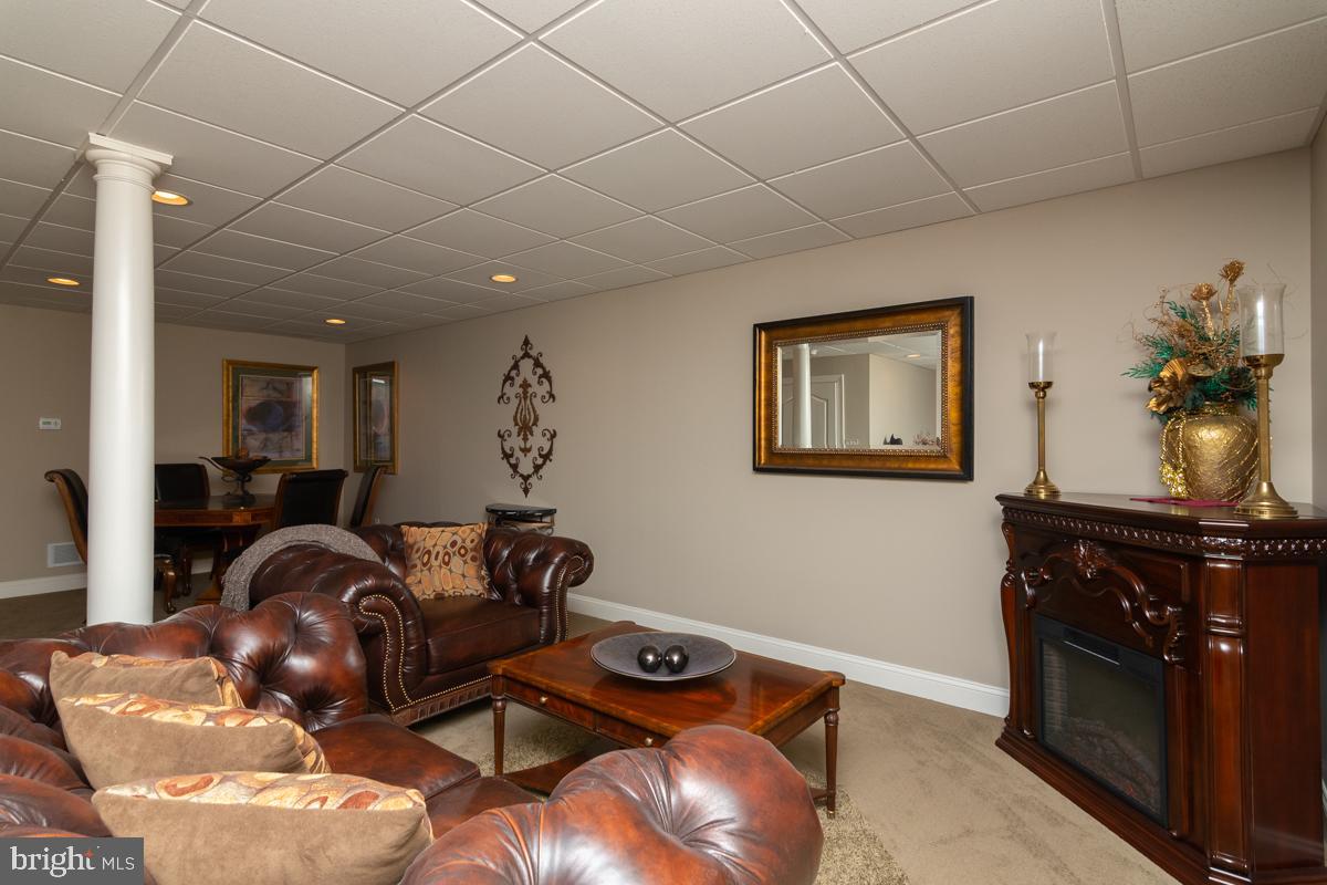 2 Devalinder Drive Newark, DE 19702 - Photo 35 of 48 Lower level sitting area