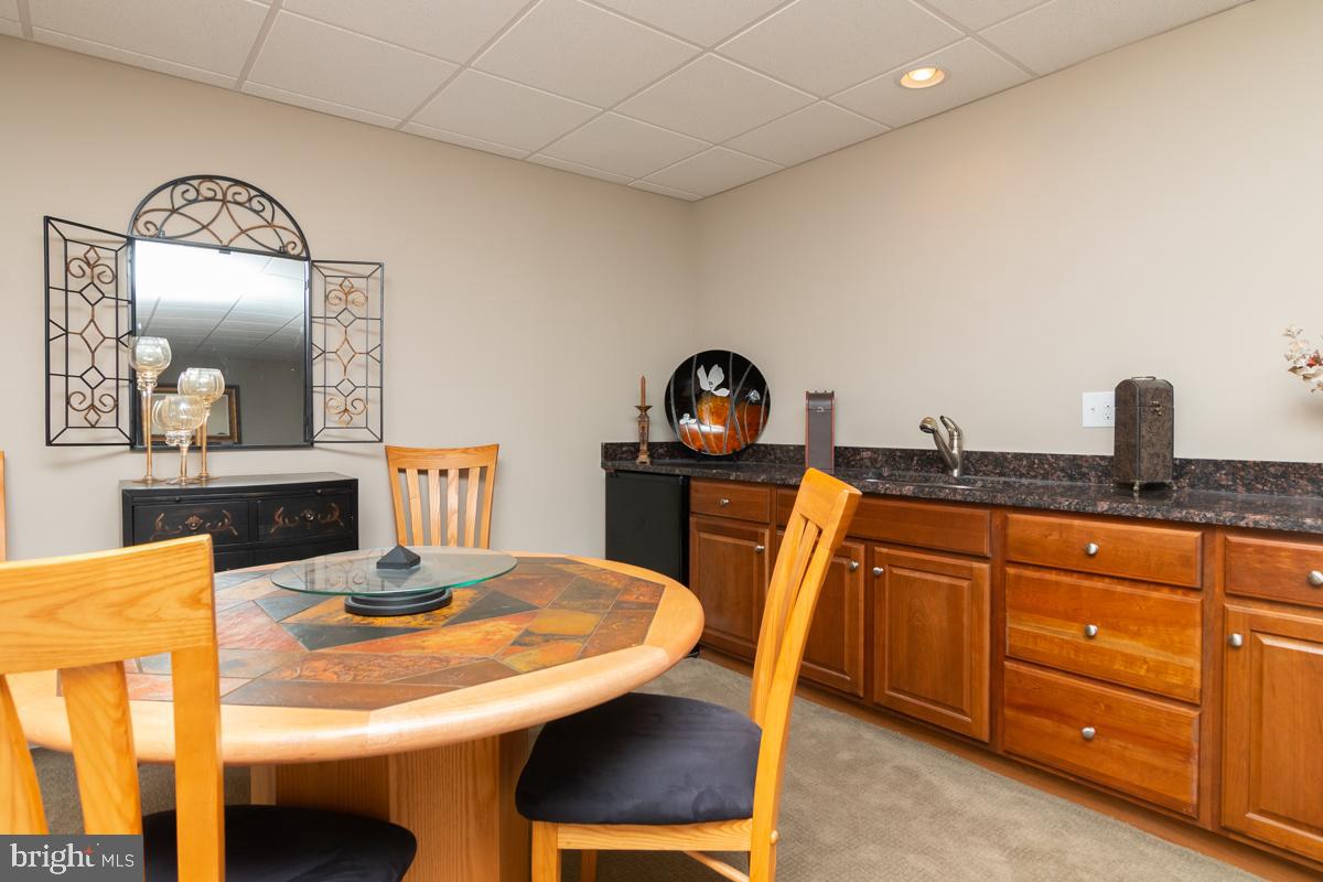 2 Devalinder Drive Newark, DE 19702 - Photo 38 of 48 Wet Bar lower level