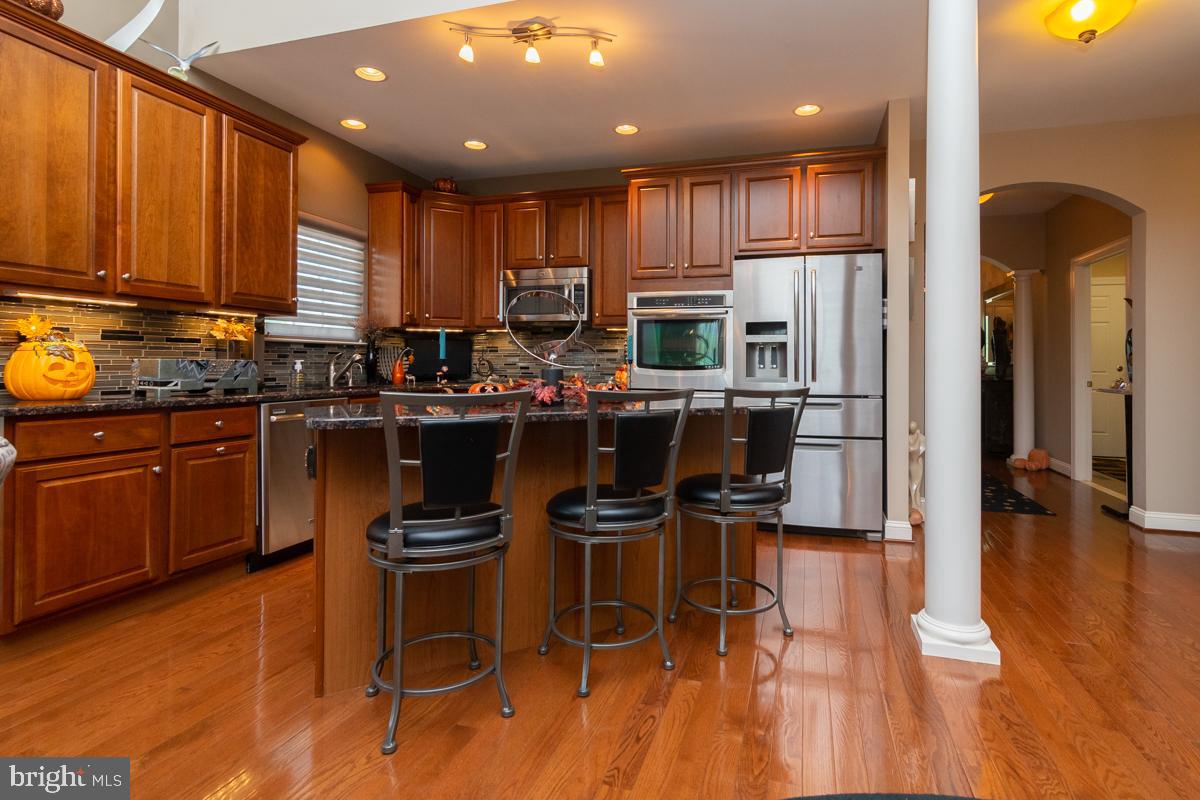 2 Devalinder Drive Newark, DE 19702 - Photo 6 of 48 Custom Island view