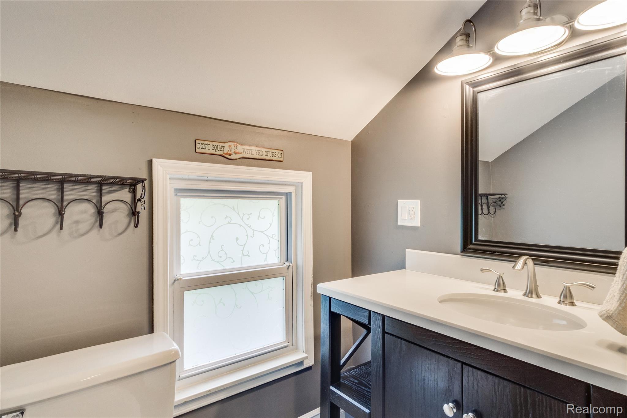 13316 Seymour Road Gaines, MI 48436 - Photo 26 of 35 Interiors (26 of 34).jpg