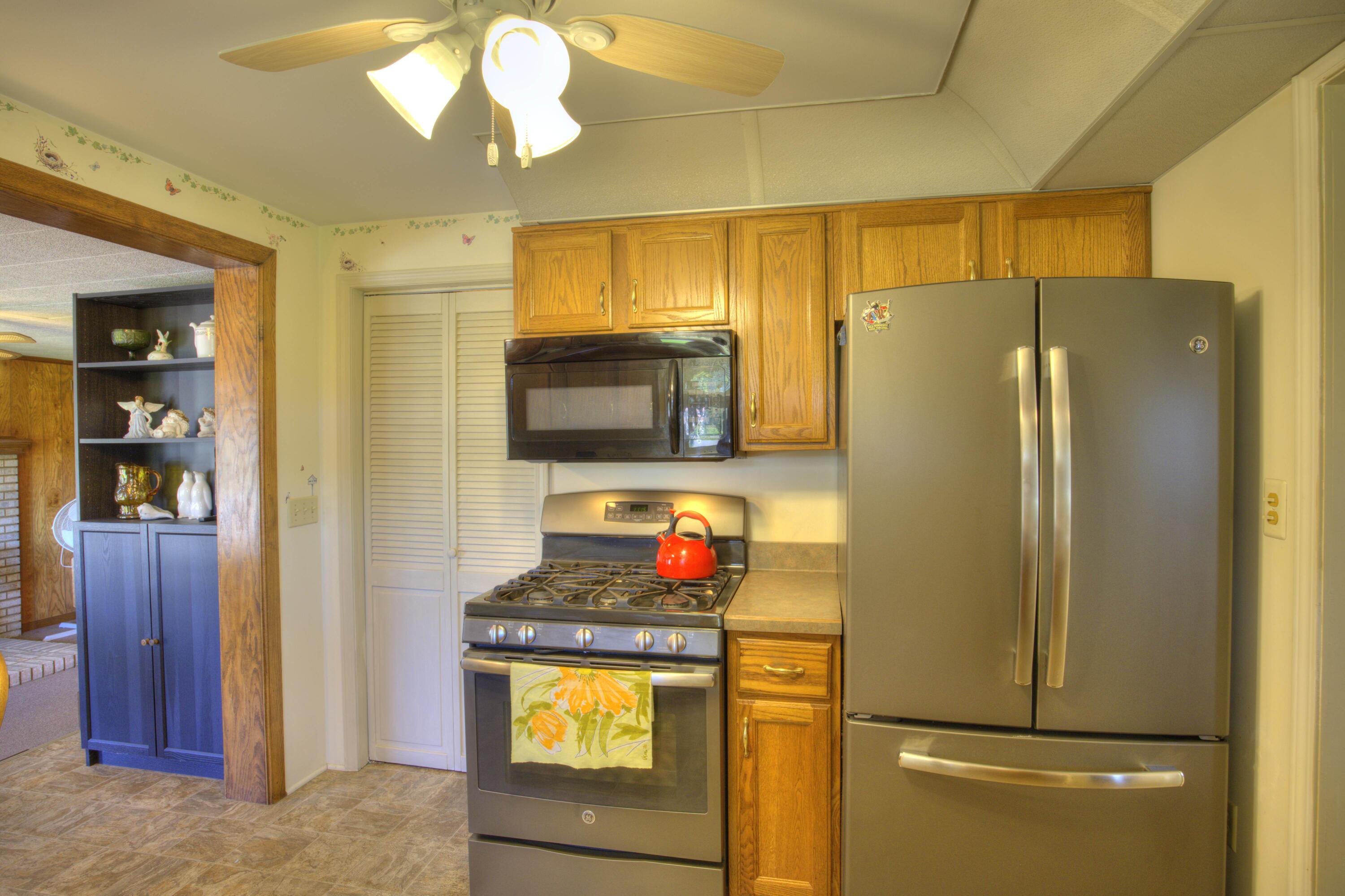 2300 O'leary Road Jackson, MI 49201 - Photo 8 of 75 AQ1A7456_7_8