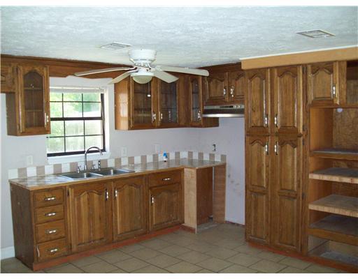 7420 Barnes Road Moss Point, MS 39563 - Photo 2 of 8 Additional Photo