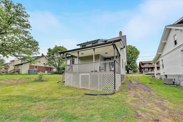 $250,000 | 1616 Carroll Avenue Northwest, Roanoke, VA 24017