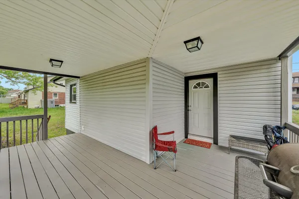 $250,000 | 1616 Carroll Avenue Northwest, Roanoke, VA 24017