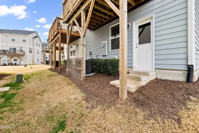 $2,050 | 2225 Red Knot Lane, Apex, NC 27502