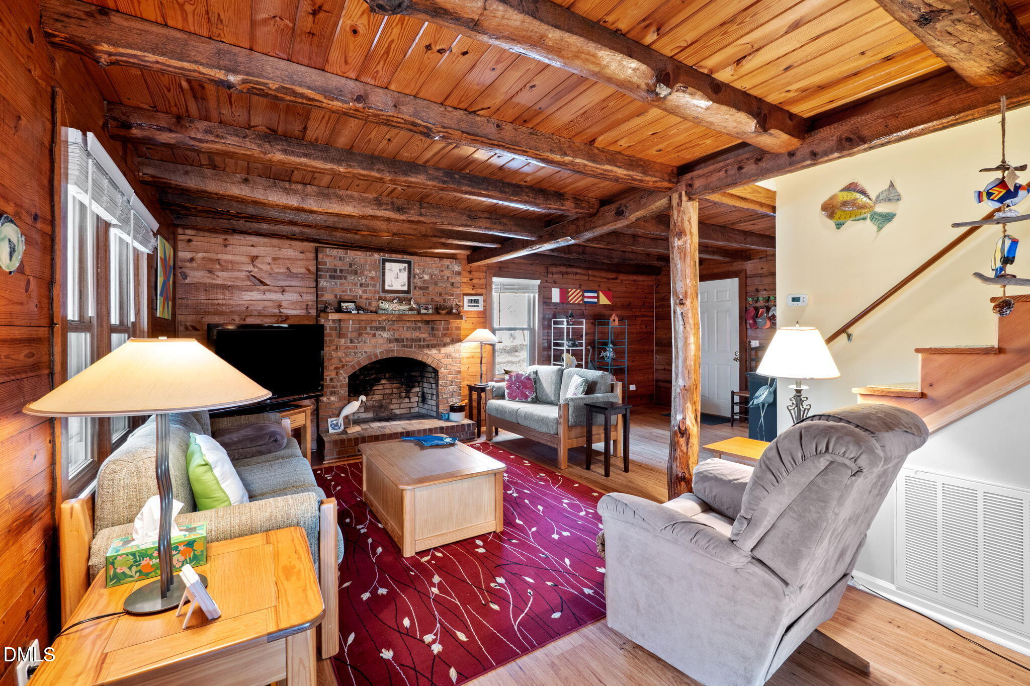 594 Beaver Dam Road Semora, NC 27343 - Photo 20 of 63 den and foyer