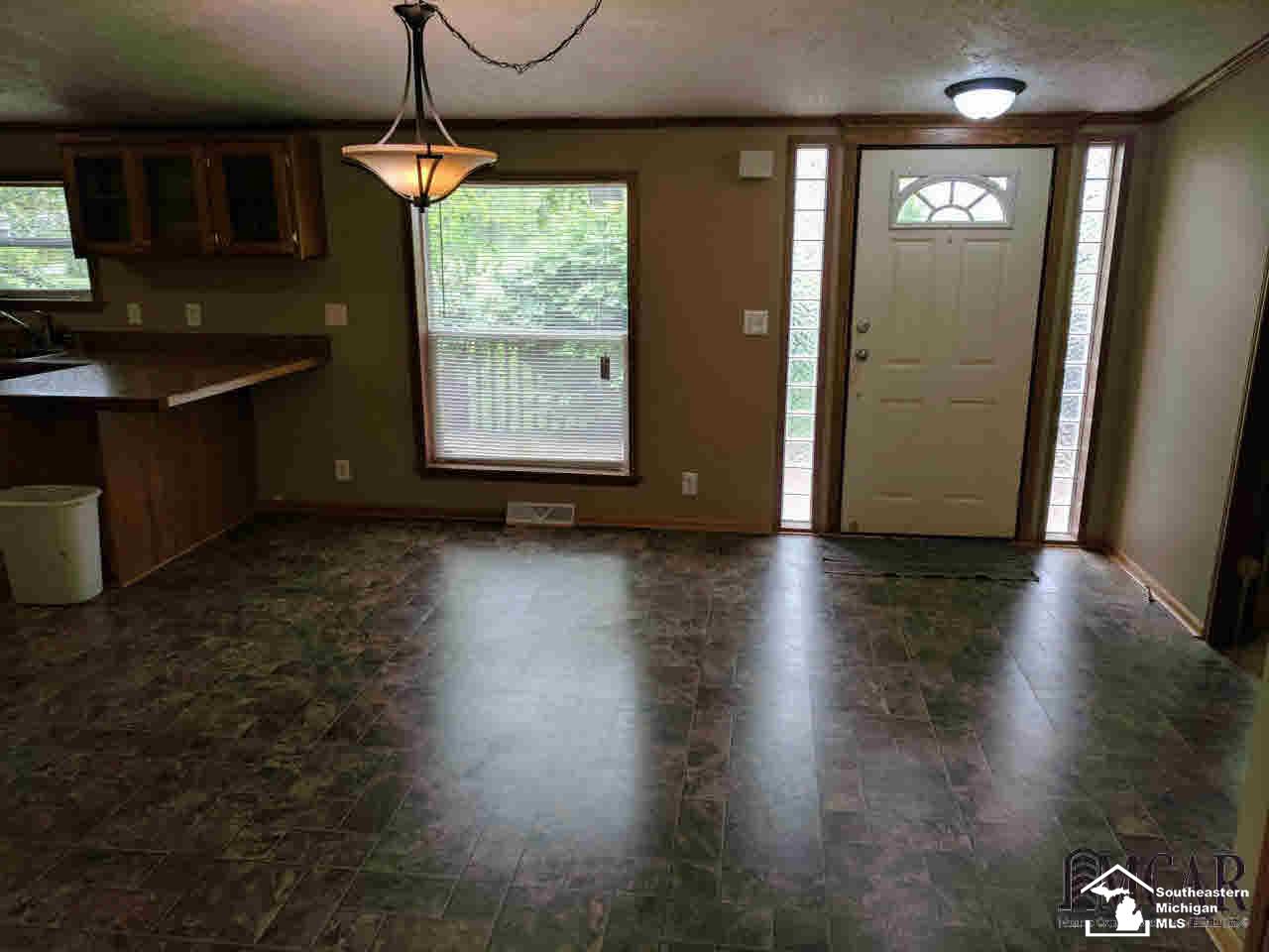 12480 Day Road Maybee, MI 48159 - Photo 10 of 17 Dining Room