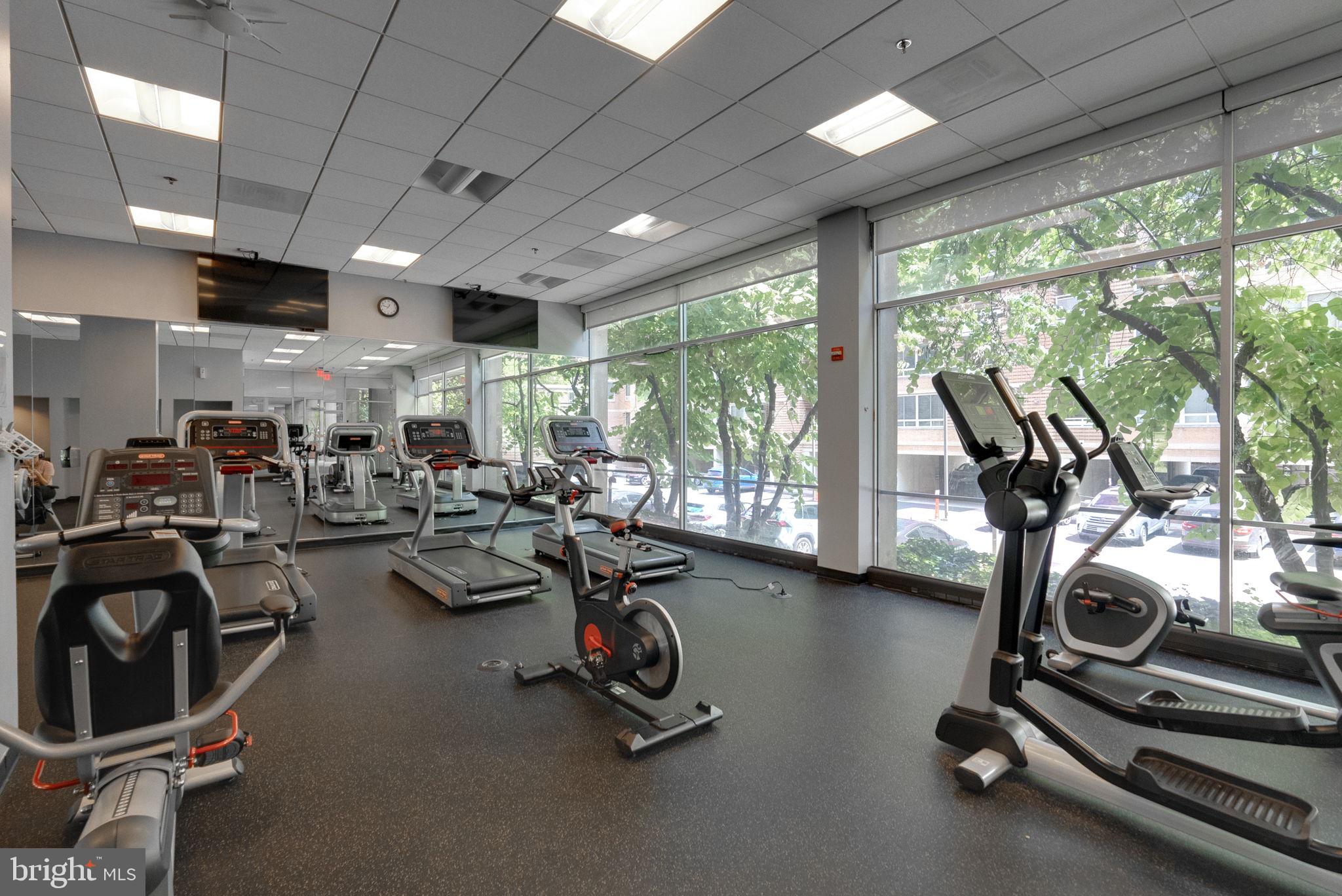 800 4th Street Southwest, Unit S513 Washington, DC 20024 - Photo 24 of 28 a view of a room with gym equipment